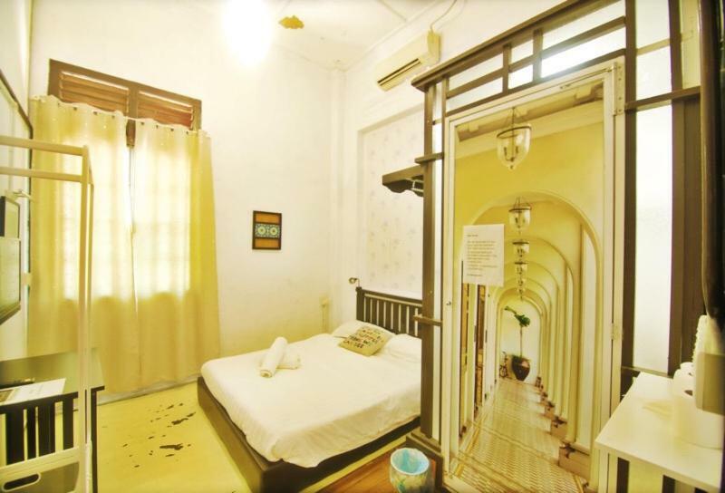 Heritage Sixteen 2* George Town